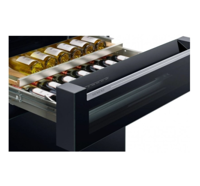 Холодильник з морозильною камерою Siemens KF96RSBEA